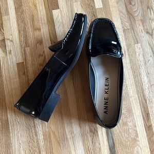 Anne Klein black leather loafers